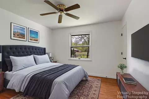 Bedroom - 305 Pokagon Dr, Algonquin, IL 60102 photo 1 of 4