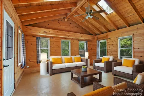 Exterior - 305 Pokagon Dr, Algonquin, IL 60102 photo 2 of 7
