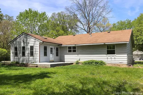 Other - 305 Pokagon Dr, Algonquin, IL 60102 photo 4 of 5