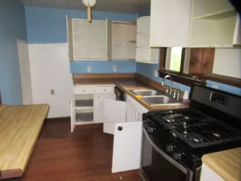 Kitchen - 316 E Hancock St, Longview, IL 61852 photo 1 of 1