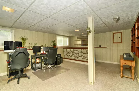 Other - 643 N Willow Rd, Elmhurst, IL 60126 photo 1 of 6