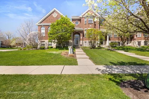 481 Prestwick Ln, Wheeling, IL 60090 photo 2