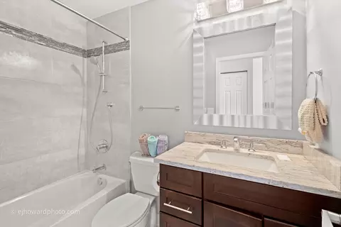 481 Prestwick Ln, Wheeling, IL 60090 photo 17