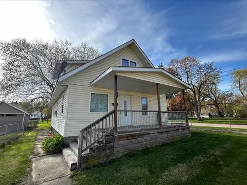 126 N Henrietta Ave, Rockford, IL 61101