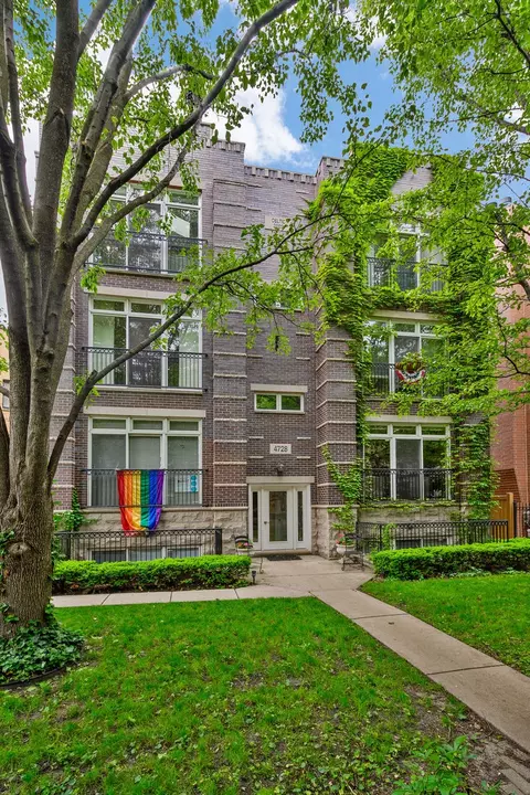 4728 N Malden St #3S, Chicago, IL 60640