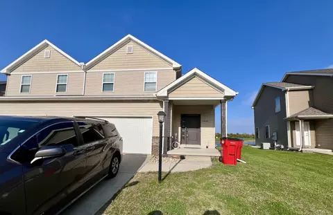 1310 Myrtle Beach Ave, Champaign, IL 61822