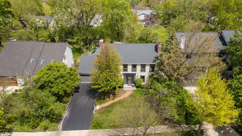 5409 Maplewood Pl, Downers Grove, IL 60515