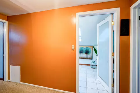 Entry Way - 8240 S Champlain Ave, Chicago, IL 60619 photo 3 of 3