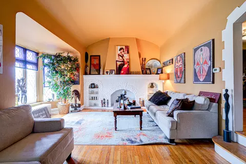 Living - 8240 S Champlain Ave, Chicago, IL 60619 photo 1 of 6