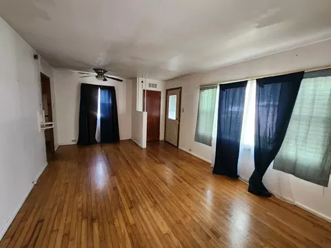 Living - 1790 Sunnyside Ave, Kankakee, IL 60901 photo 2 of 2