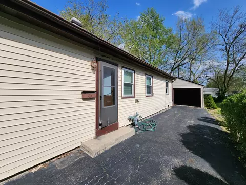 Exterior - 1790 Sunnyside Ave, Kankakee, IL 60901 photo 3 of 5