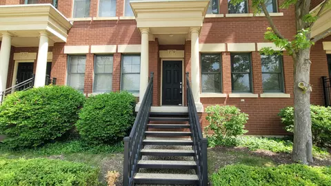Exterior - 179 S Grove Ave, Elgin, IL 60120 photo 2 of 7