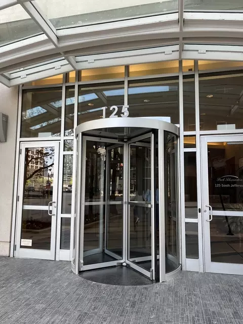 125 S Jefferson St #706, Chicago, IL 60661