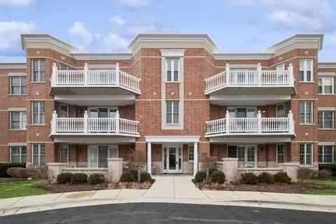 1865 Old Willow Rd #231, Northfield, IL 60093