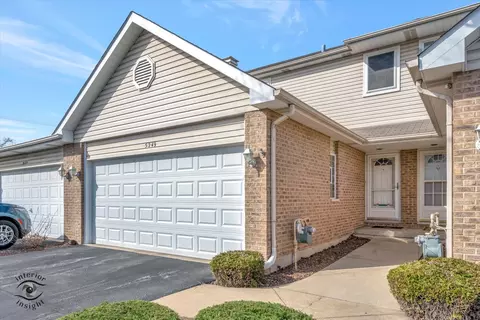 5249 W Mint Julip Dr, Alsip, IL 60803