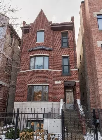 2035 W Crystal St #2, Chicago, IL 60622