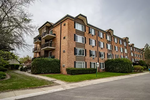 1216 S New Wilke Rd #201, Arlington Heights, IL 60005