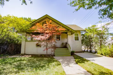 4742 N Knox Ave, Chicago, IL 60630