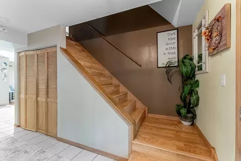 Entry Way - 15412 Hamlin Ave, Markham, IL 60428 photo 1 of 6