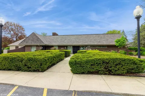118 E Bailey Rd #D, Naperville, IL 60565 photo 3