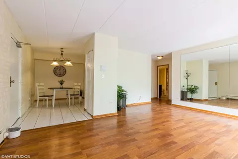 118 E Bailey Rd #D, Naperville, IL 60565 photo 4