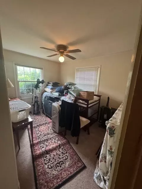 Bedroom - 1010 E Illinois St, Wheaton, IL 60187 photo 1 of 2