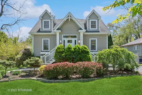 929 Middleton Ave, Lisle, IL 60532