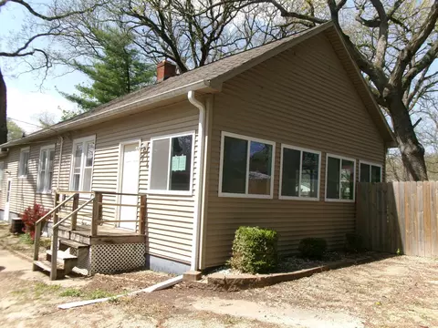 1129 Creve Coeur St, Lasalle, IL 61301