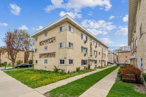 5241 N East River Rd #3A, Chicago, IL 60656