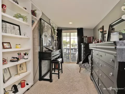 2601 N Villa Ln, Mchenry, IL 60051 photo 19
