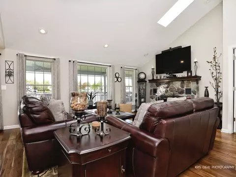 2601 N Villa Ln, Mchenry, IL 60051 photo 10