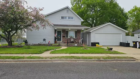 412 E 5th St, Rock Falls, IL 61071