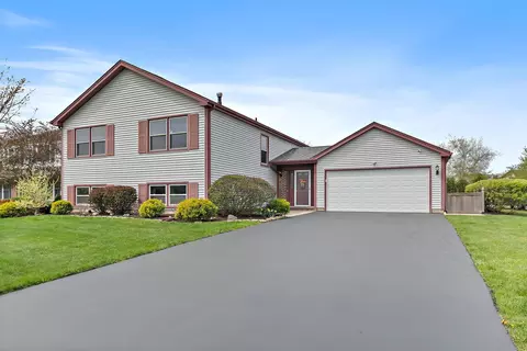 705 Old Mill Grove Rd, Lake Zurich, IL 60047