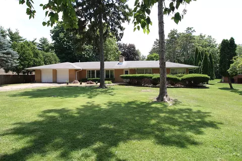 14521 S Naperville Rd, Plainfield, IL 60544 photo 1