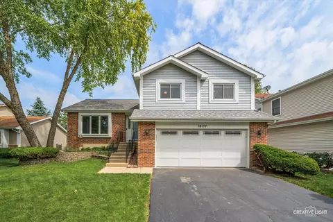 1607 Terri Cir, Naperville, IL 60563