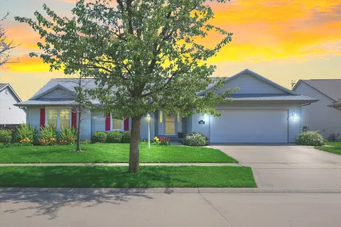 3204 Ridge Park Rd, Urbana, IL 61802