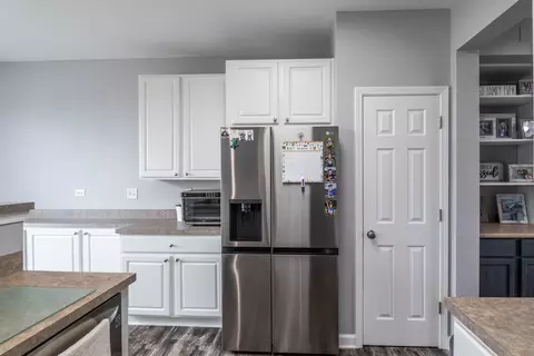3052 Mosedale St, Elgin, IL 60124 photo 6