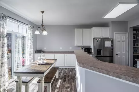 3052 Mosedale St, Elgin, IL 60124 photo 7