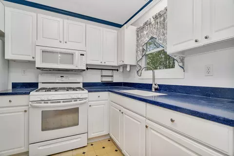 Kitchen - 108 Augusta Rd, Oswego, IL 60543 photo 1 of 2
