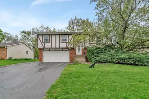 Exterior - 108 Augusta Rd, Oswego, IL 60543 photo 2 of 12