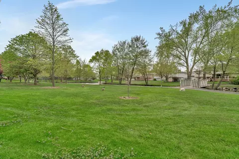 Exterior - 108 Augusta Rd, Oswego, IL 60543 photo 12 of 12