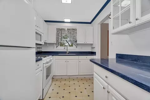 Kitchen - 108 Augusta Rd, Oswego, IL 60543 photo 2 of 2