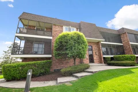 15725 Foxbend Ct #1E, Orland Park, IL 60462