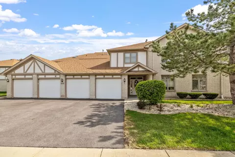6549 Pine Lake Dr #1, Tinley Park, IL 60477