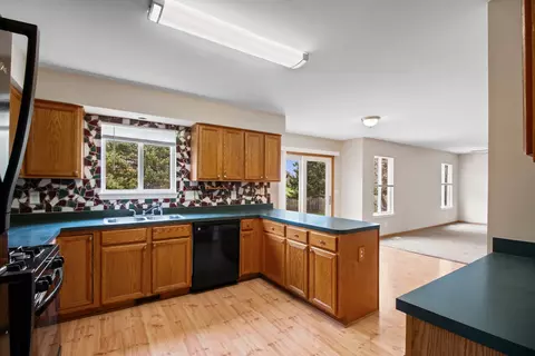 Kitchen - 14042 S Largo Ct, Plainfield, IL 60544 photo 3 of 4
