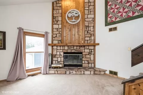 Living - 27833 W Bayview Dr, Ingleside, IL 60041 photo 2 of 4