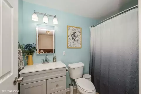 Bath - 27833 W Bayview Dr, Ingleside, IL 60041 photo 1 of 2