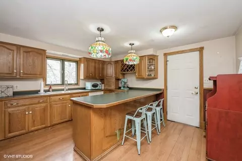 Kitchen - 27833 W Bayview Dr, Ingleside, IL 60041 photo 1 of 2