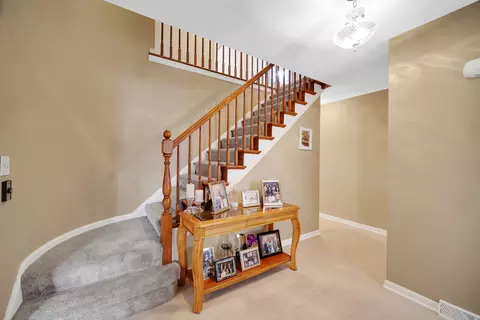 Entry Way - 1102 W Compton Pt, Addison, IL 60101 photo 1 of 1