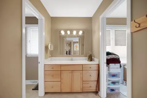 Other - 1102 W Compton Pt, Addison, IL 60101 photo 2 of 8